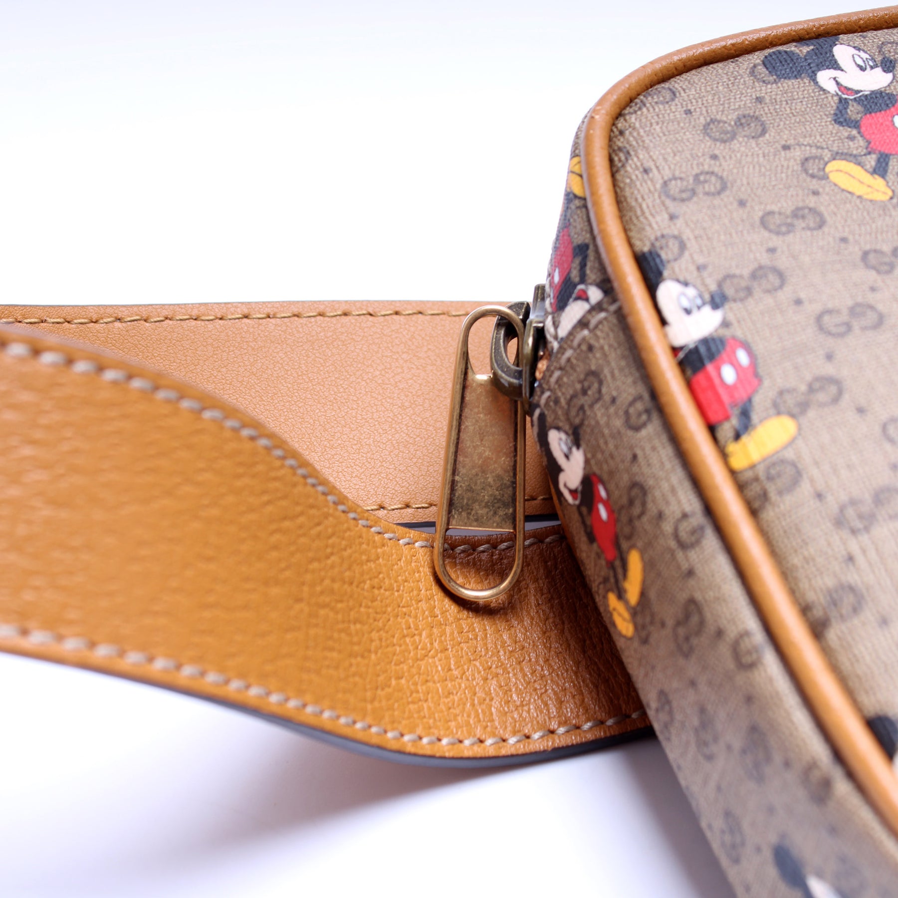 602695 Disney X Gucci Micket Belt Bag – Keeks Designer Handbags
