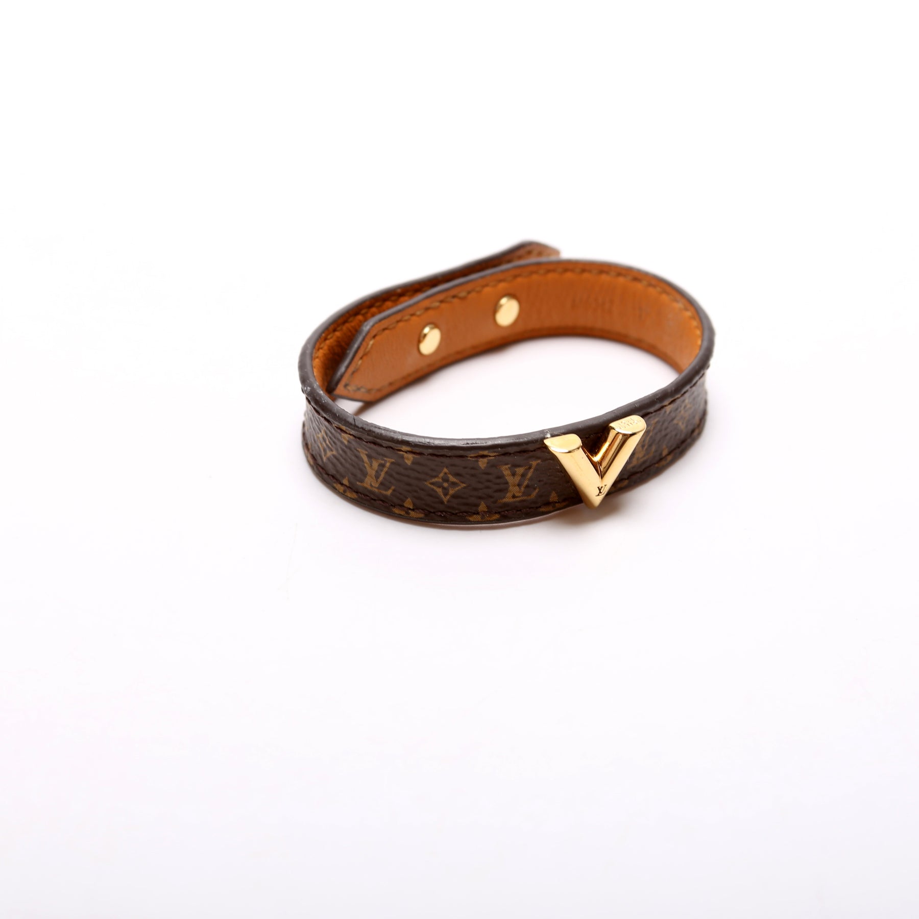 Essential V Monogram Bracelet Size 17 – Keeks Designer Handbags