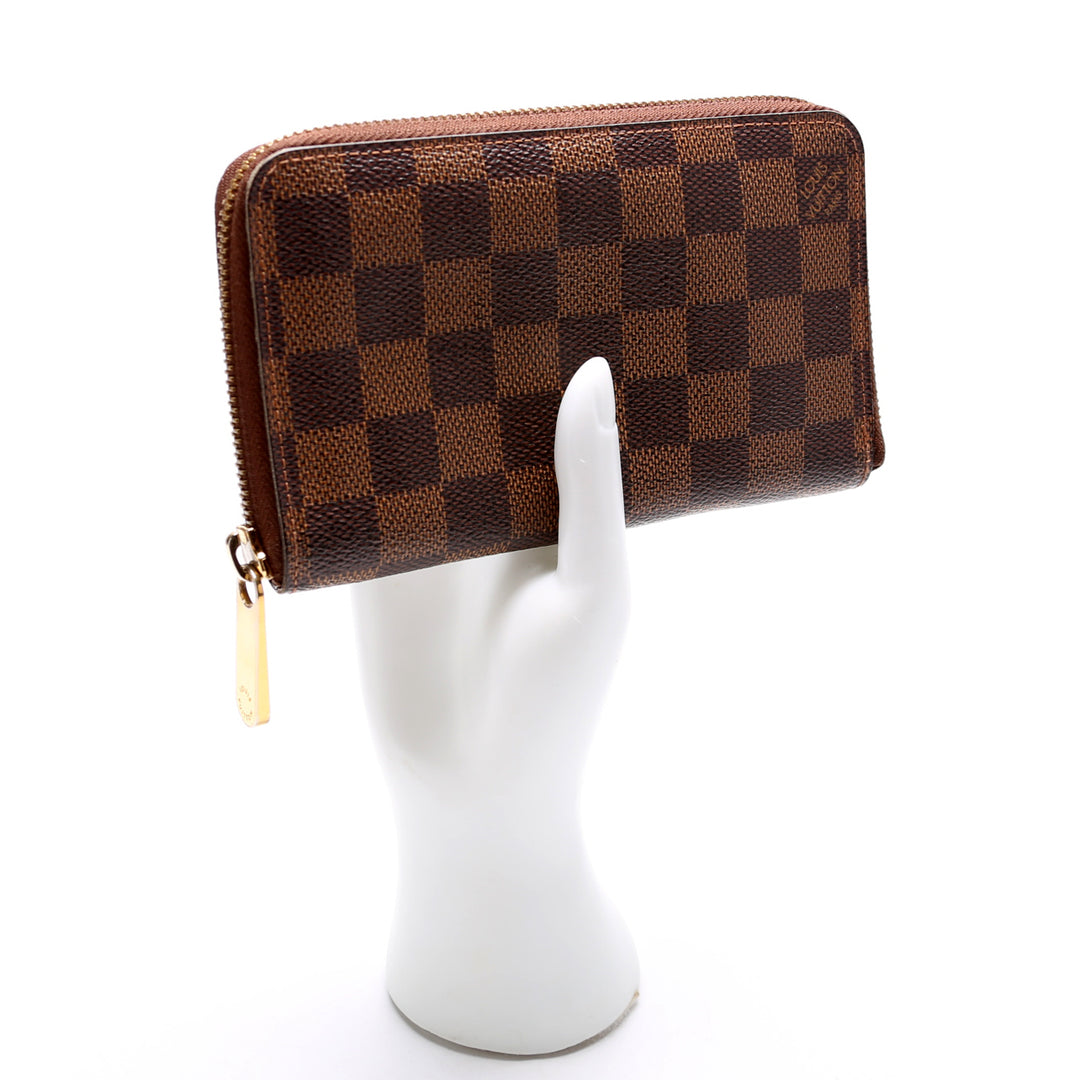 LOUIS VUITTON Damier Compact Zippy online Wallet