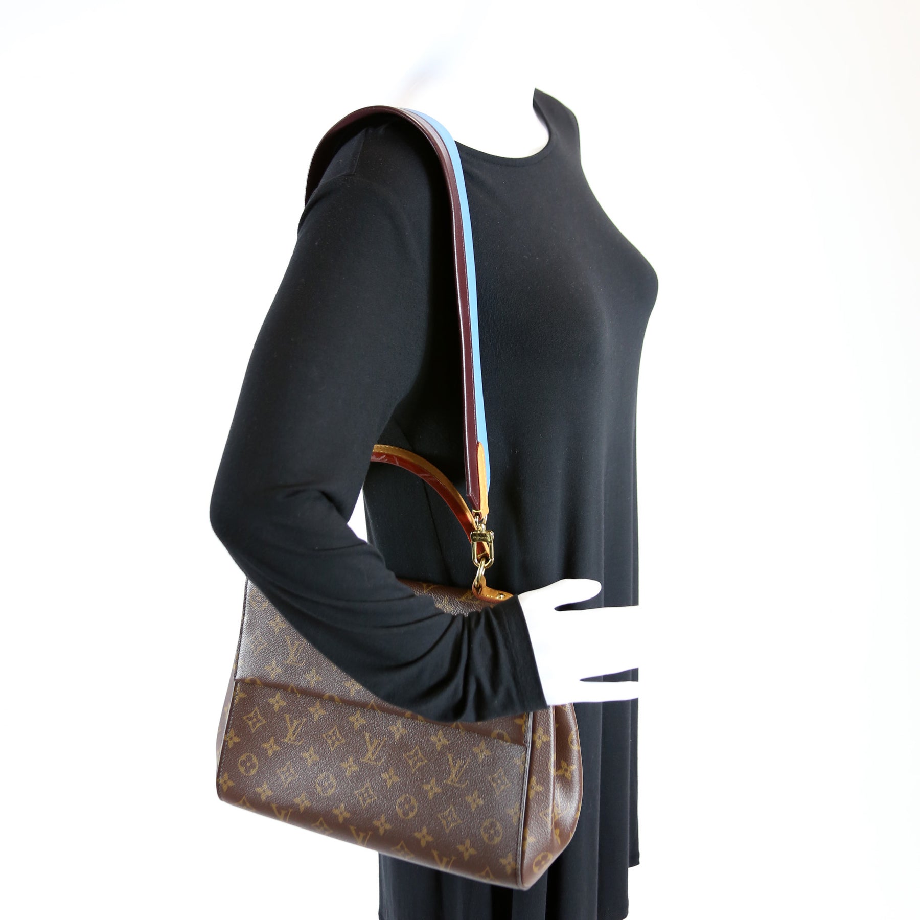lv cluny mm outfit