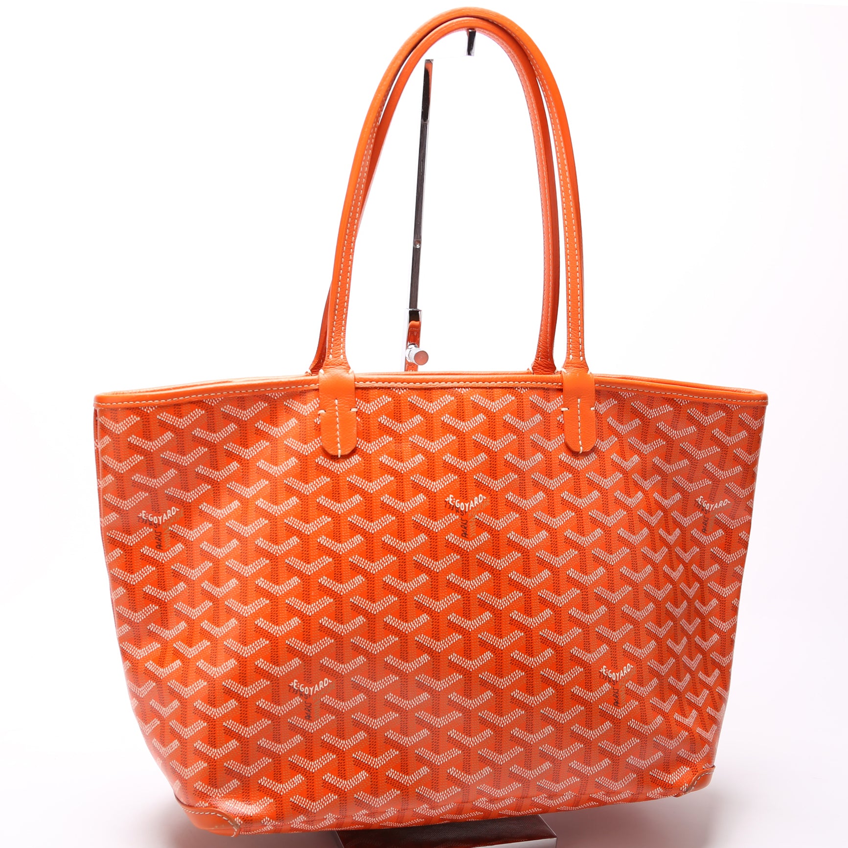 Does anyone own a goyard tote (st Louis or the artois)? Thoughts