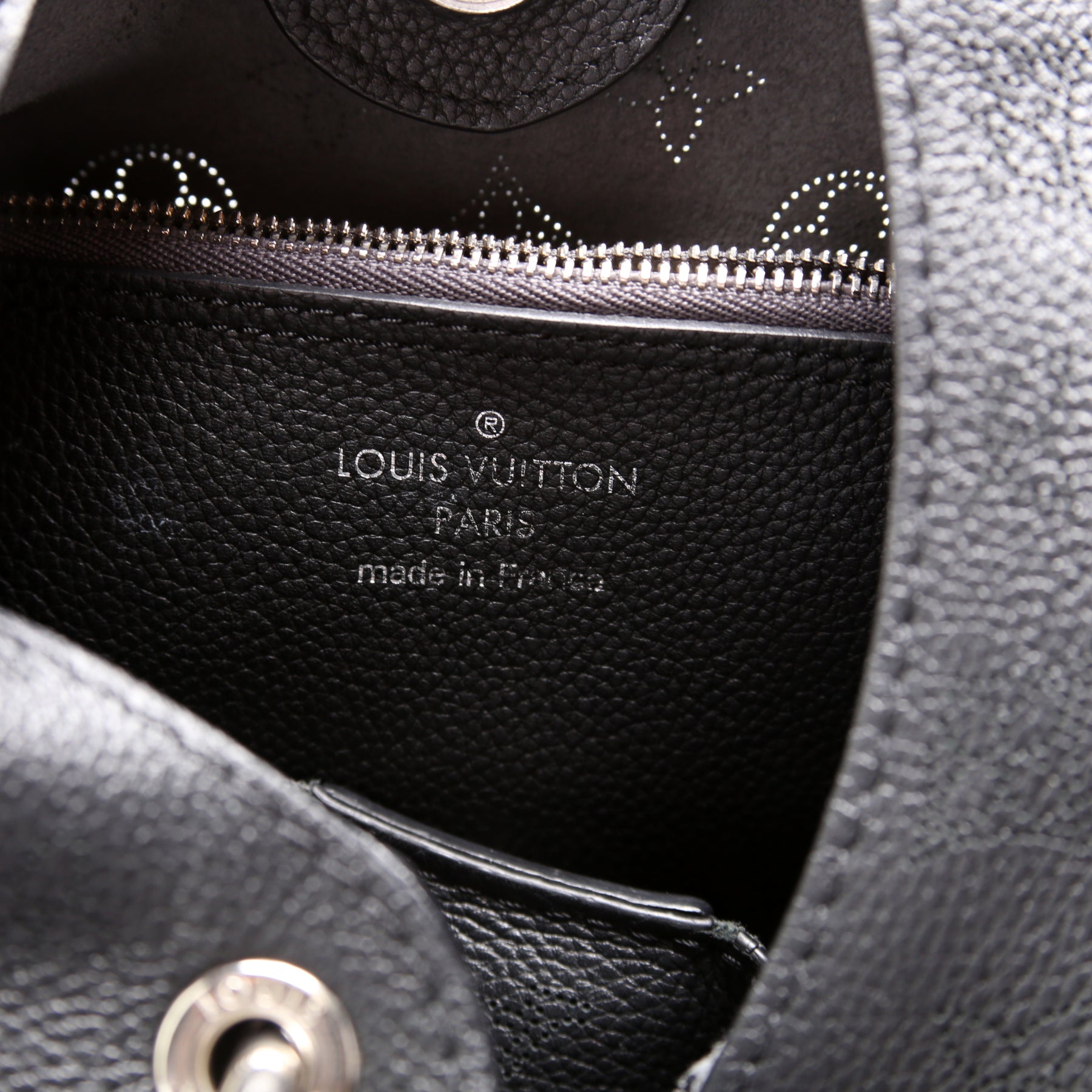 Louis Vuitton Monogram Mahina Carmel (SHG-ZjAOZs) – LuxeDH