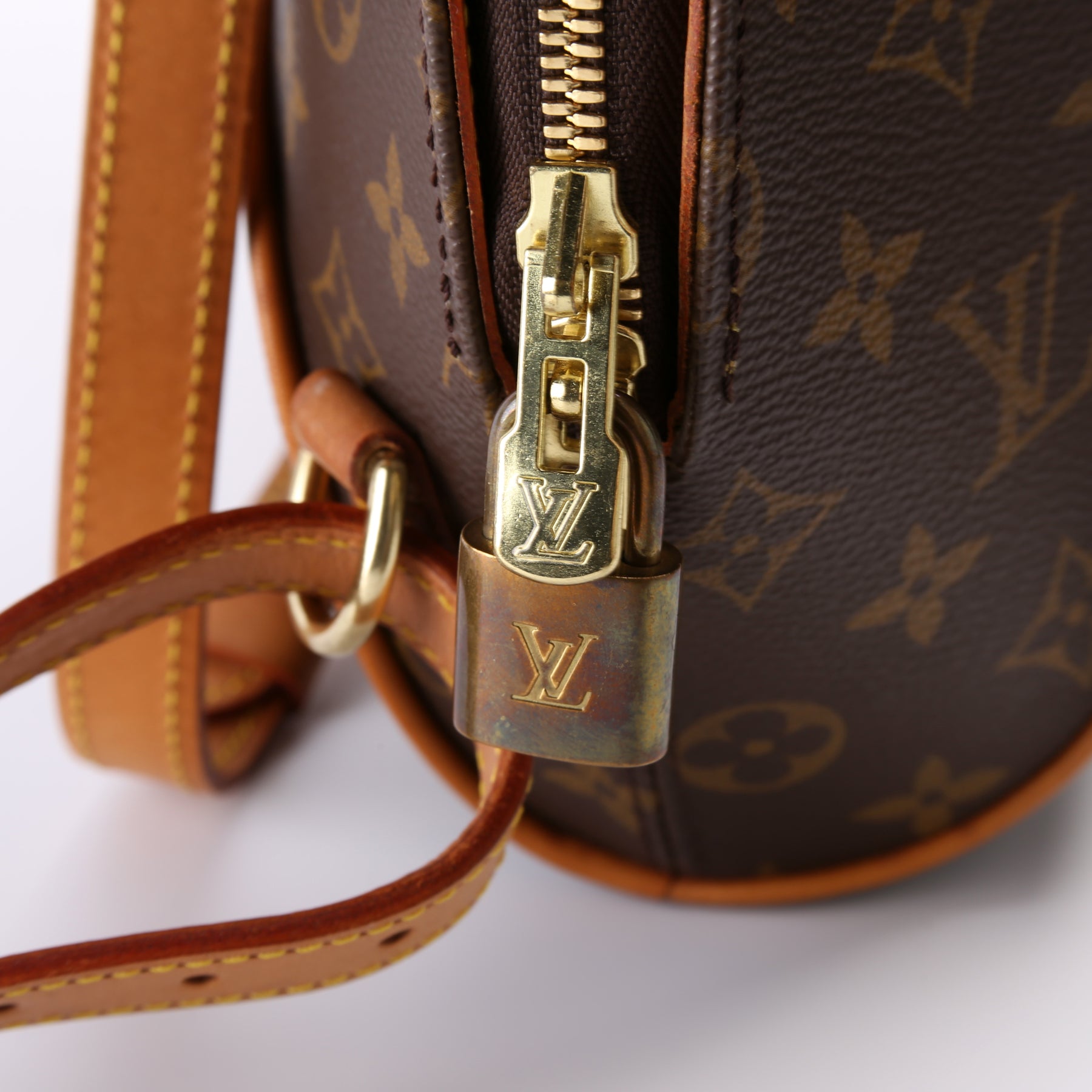 Ellipse backpack Louis Vuitton Brown in Synthetic - 36733989