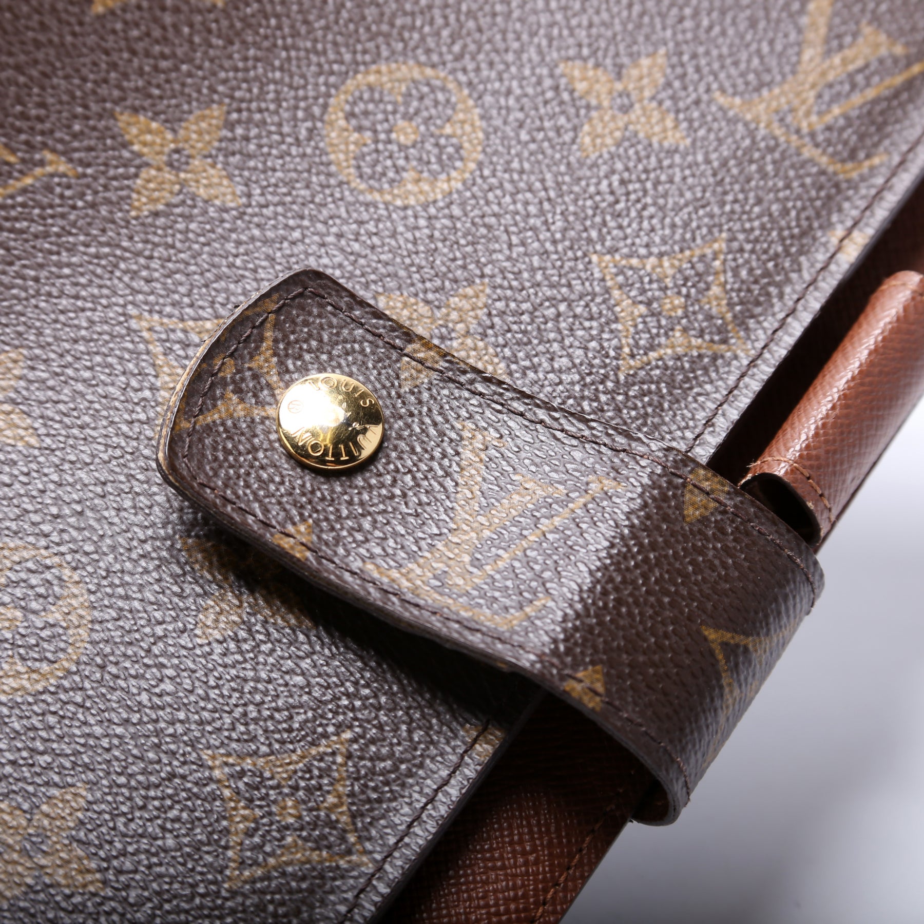 Agenda Large Ring Monogram – Keeks Designer Handbags