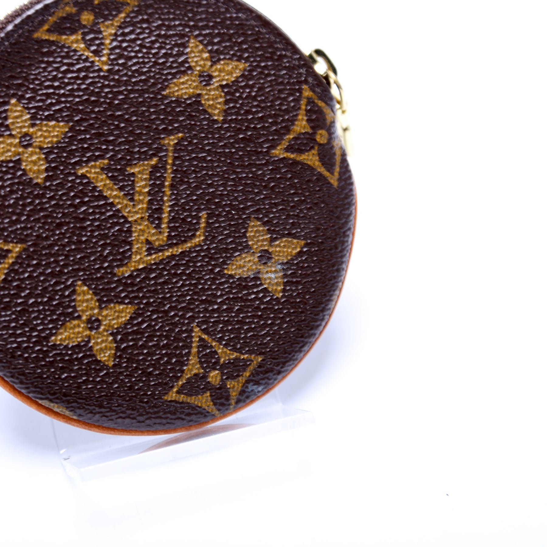 Louis Vuitton Monogram Round Coin Purse  Luxury handbags, Bags designer, Louis  vuitton