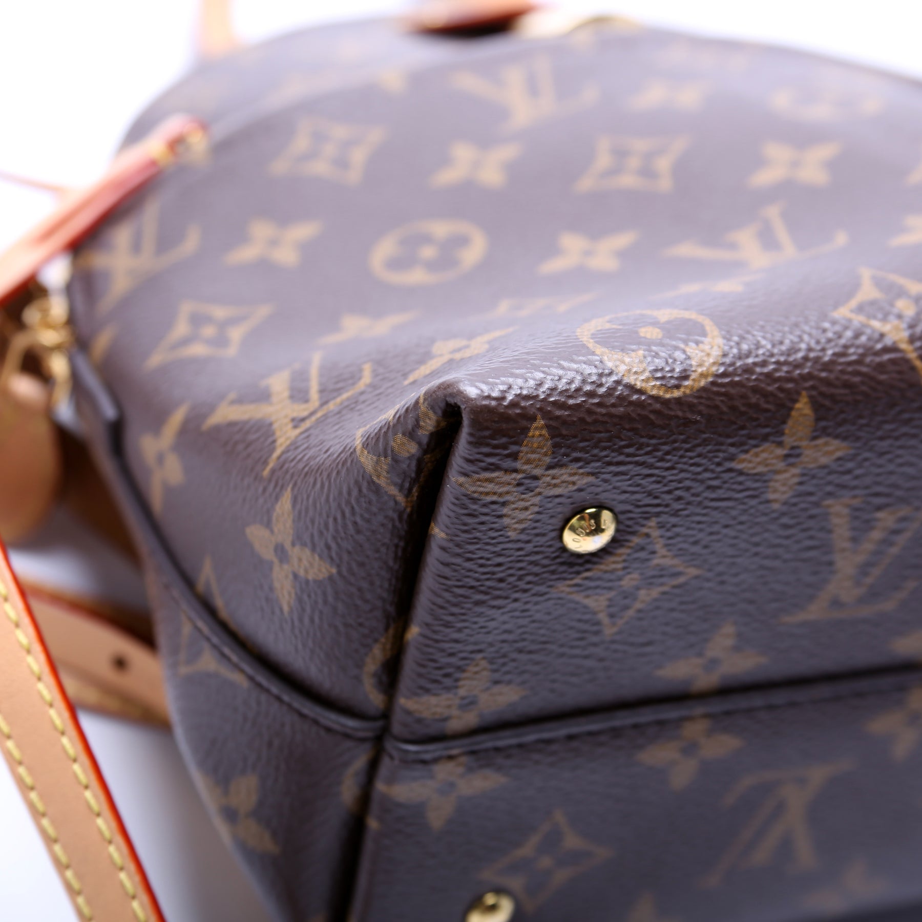 Louis Vuitton Moon Backpack Embossed Monogram Midnight in Canvas/Calfskin  with Gold-tone - JP