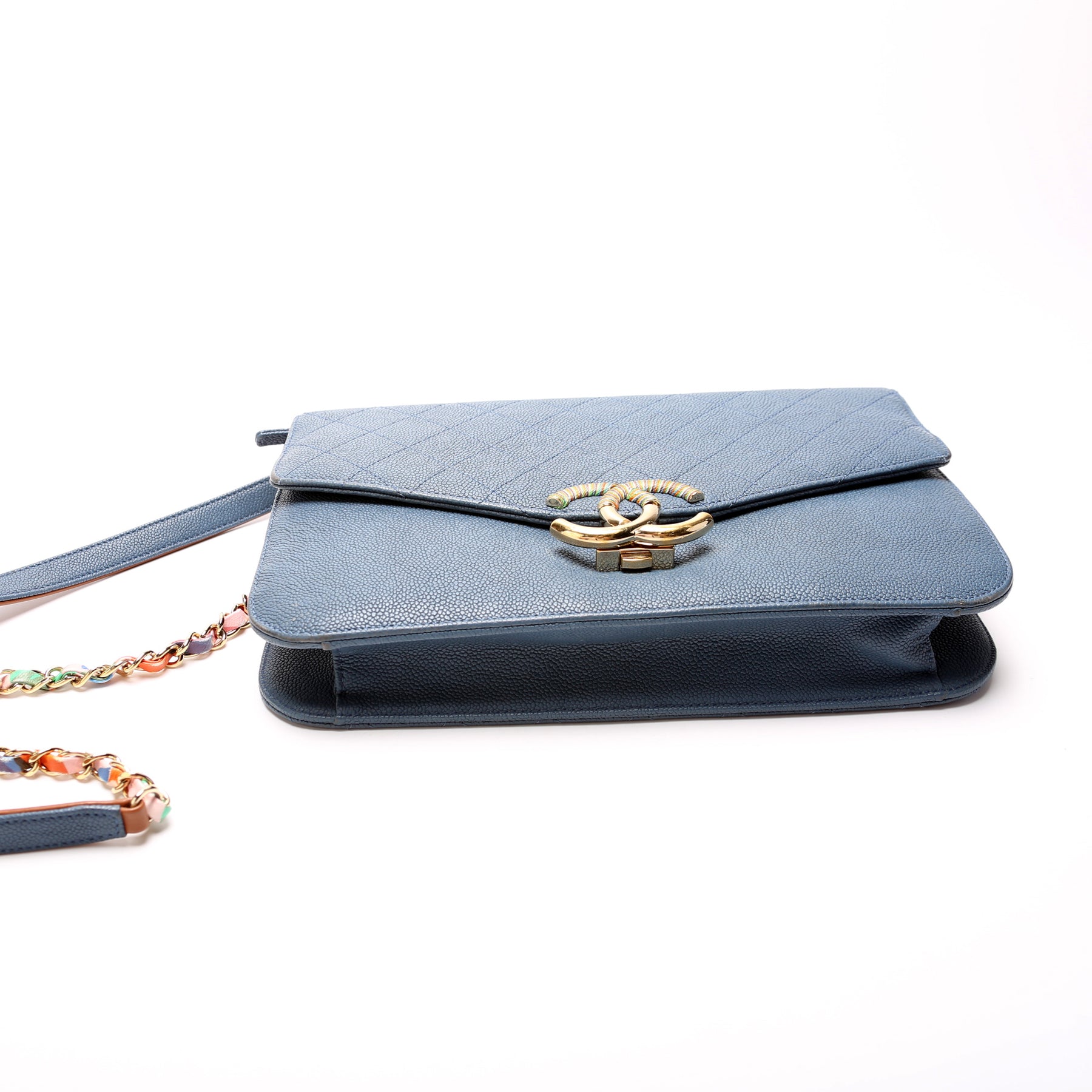 Thread Around Chain Flap Bag Medium Caviar 23M – Keeks Designer Handbags