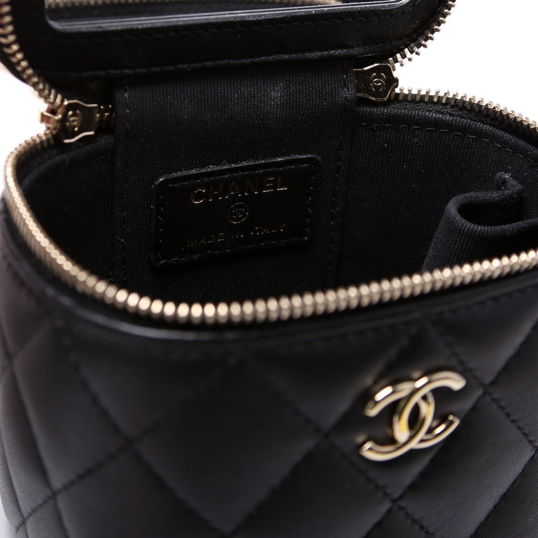 Vanity Mini W/ Pearl Chain Lambskin 31M