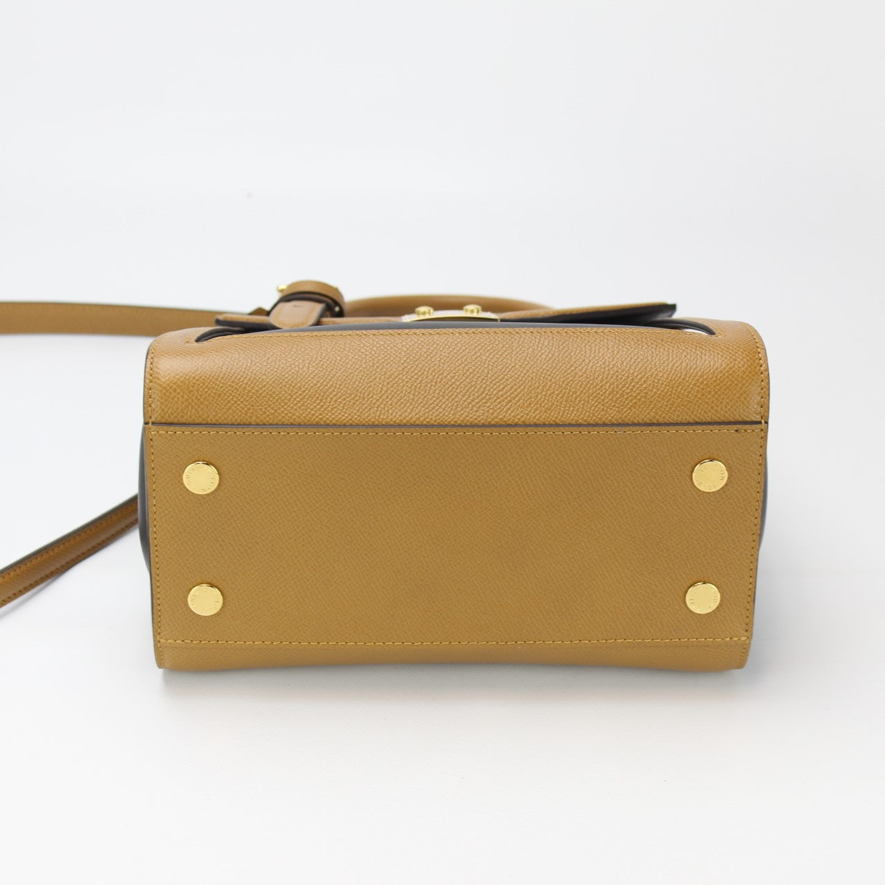 The LV Arch – Keeks Designer Handbags