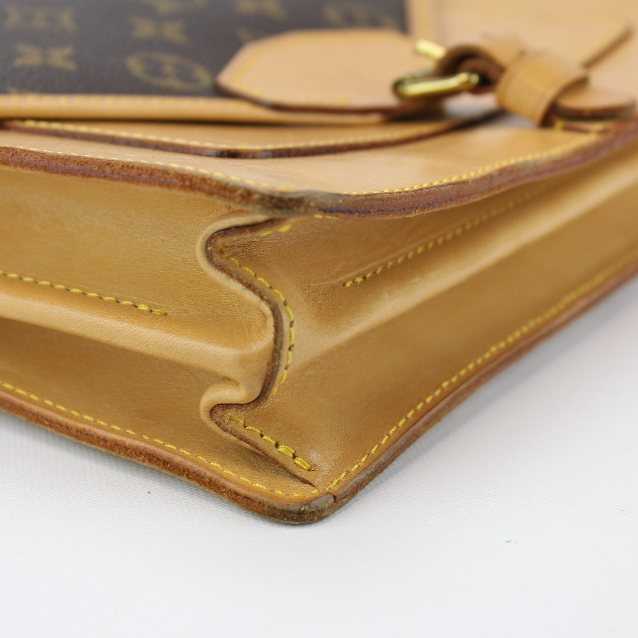 Louis Vuitton Vintage Monogram Sac Biface - ShopStyle Crossbody Bags