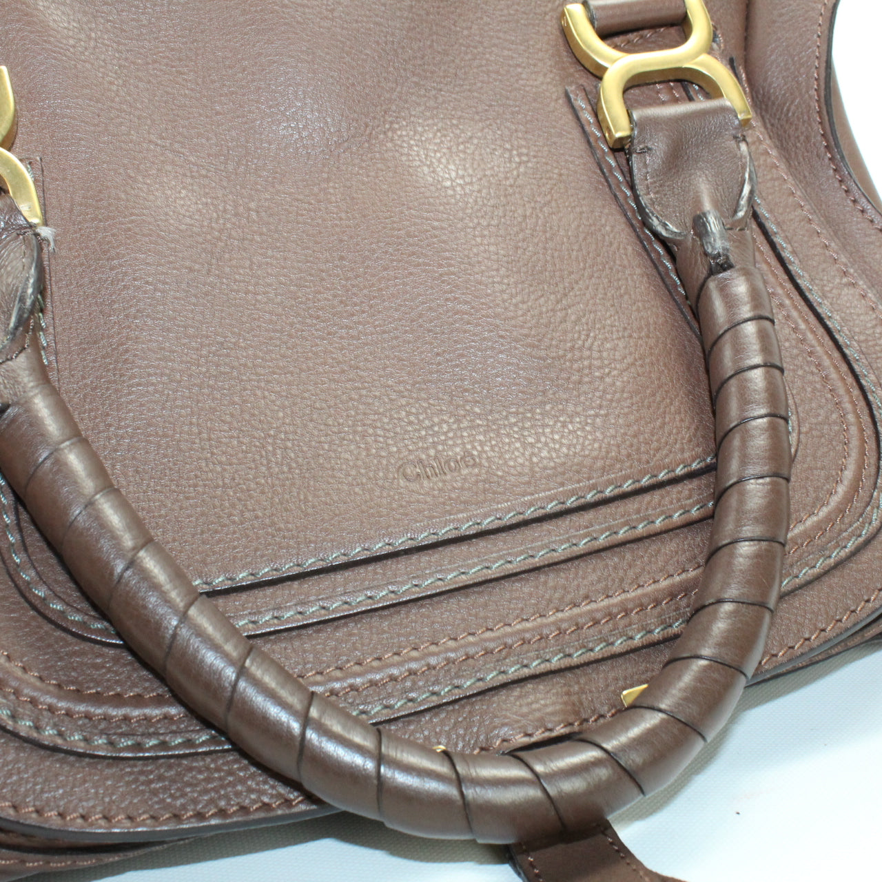 Which size #chloe Marcie satchel is the one for you?? Find both at han