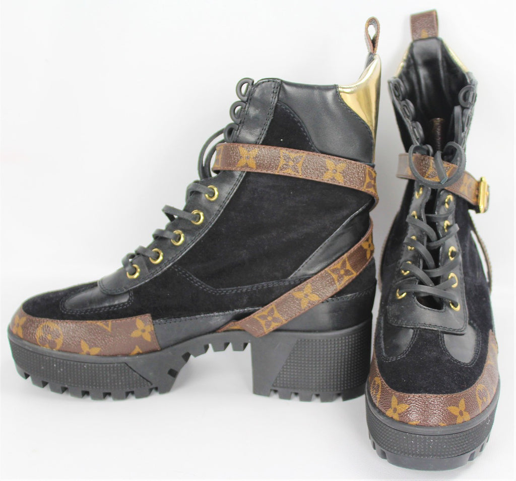Laureate Desert Boots Size 42 – Keeks Designer Handbags