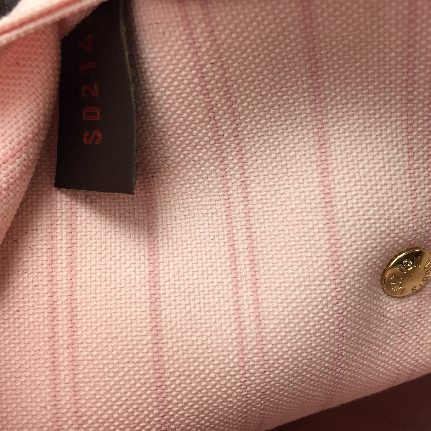 Spotlight on the Louis Vuitton Neverfull – Keeks Designer Handbags